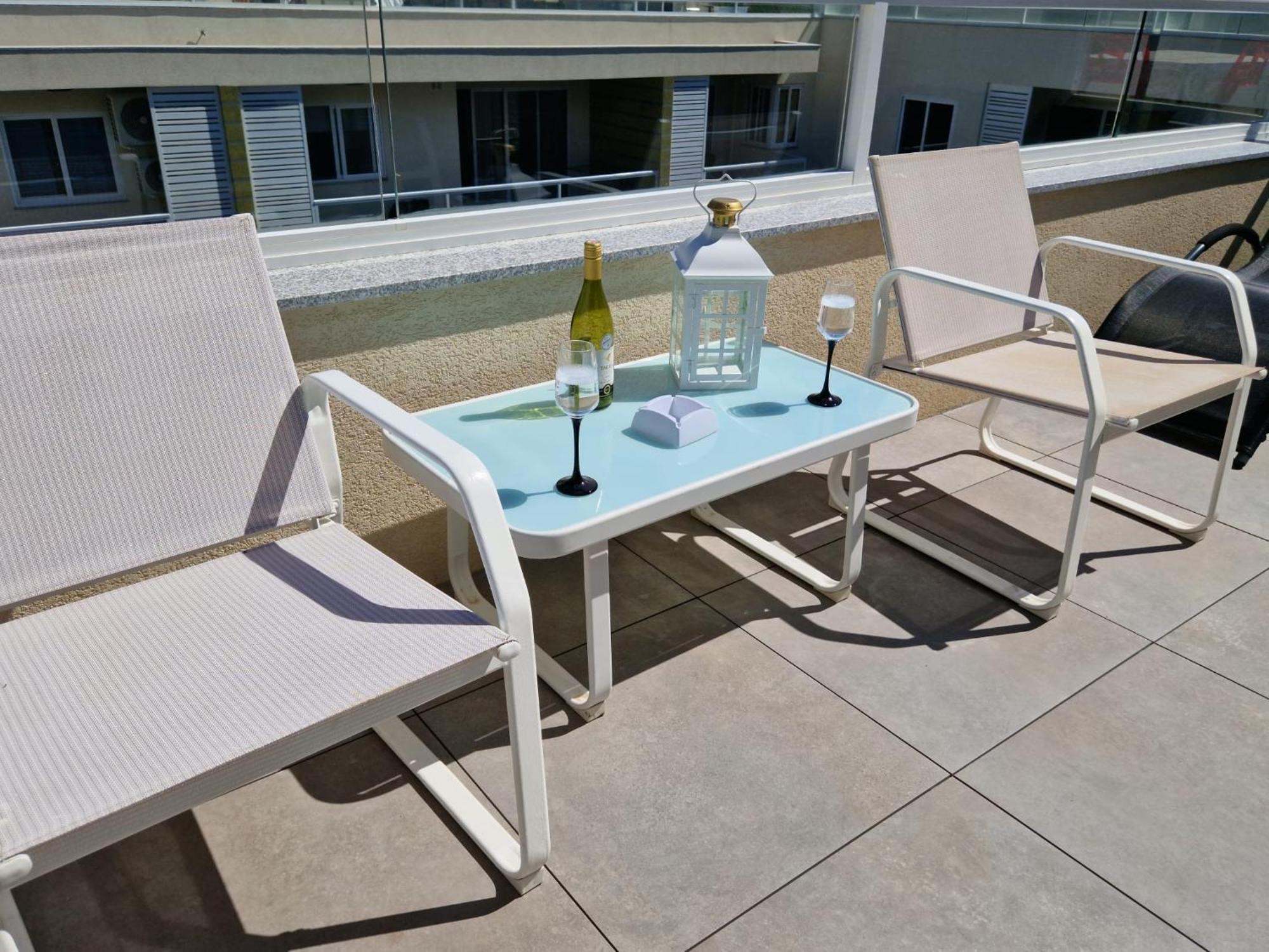 Sea View New Penthouse Terrace & Garage Parking Apartment เซนต์พอลส์เบย์ ภายนอก รูปภาพ