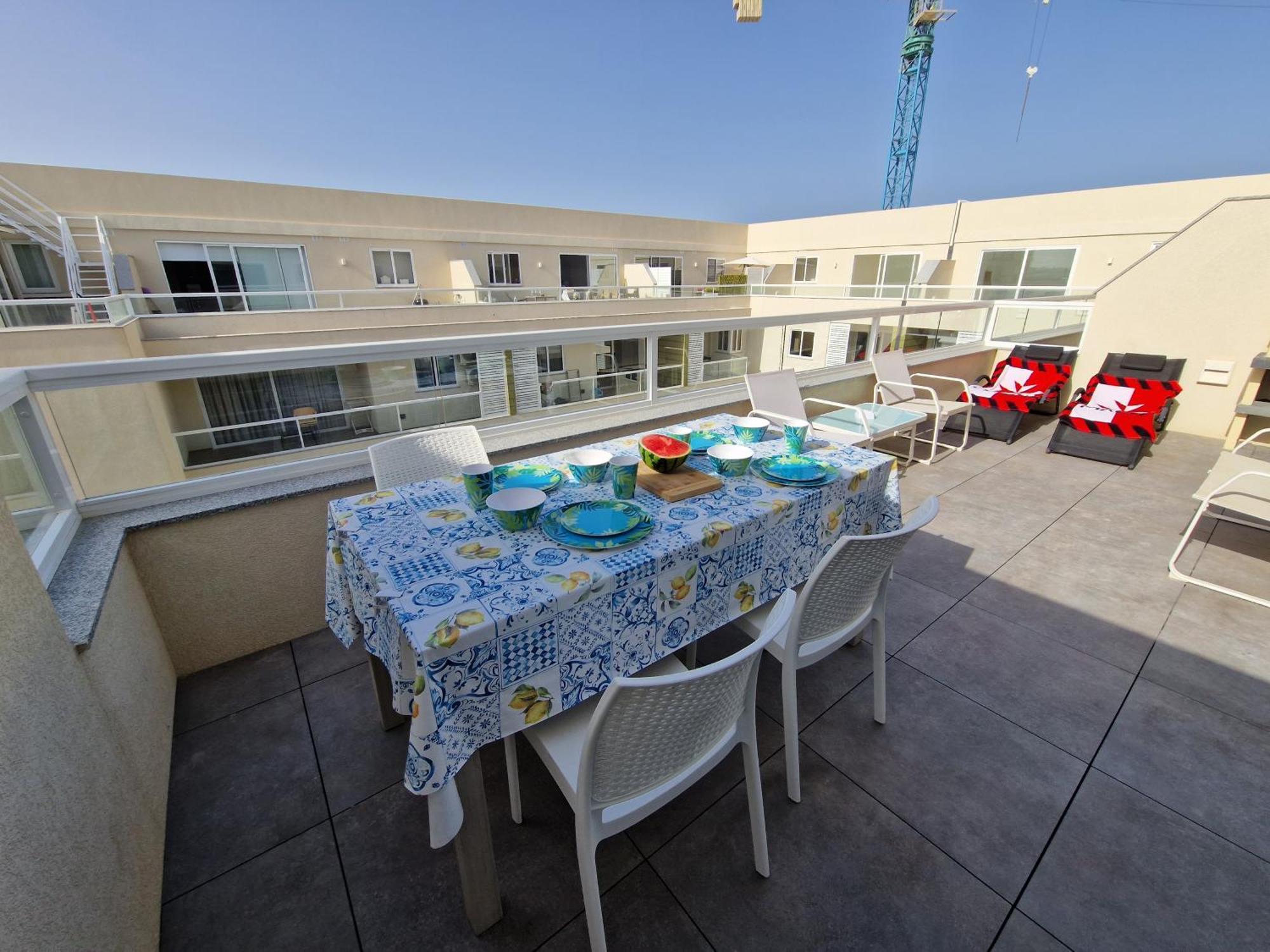 Sea View New Penthouse Terrace & Garage Parking Apartment เซนต์พอลส์เบย์ ภายนอก รูปภาพ